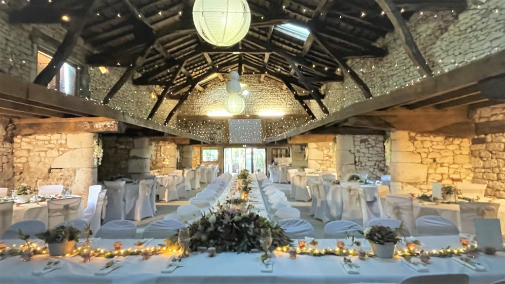 salle_les_tables_de_crespin-denat_tarn